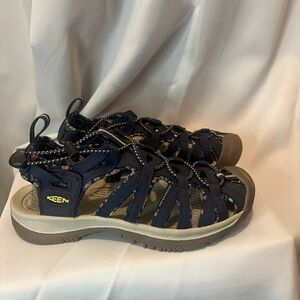 KEEN women’s Whisper Waling Hiking Sandal